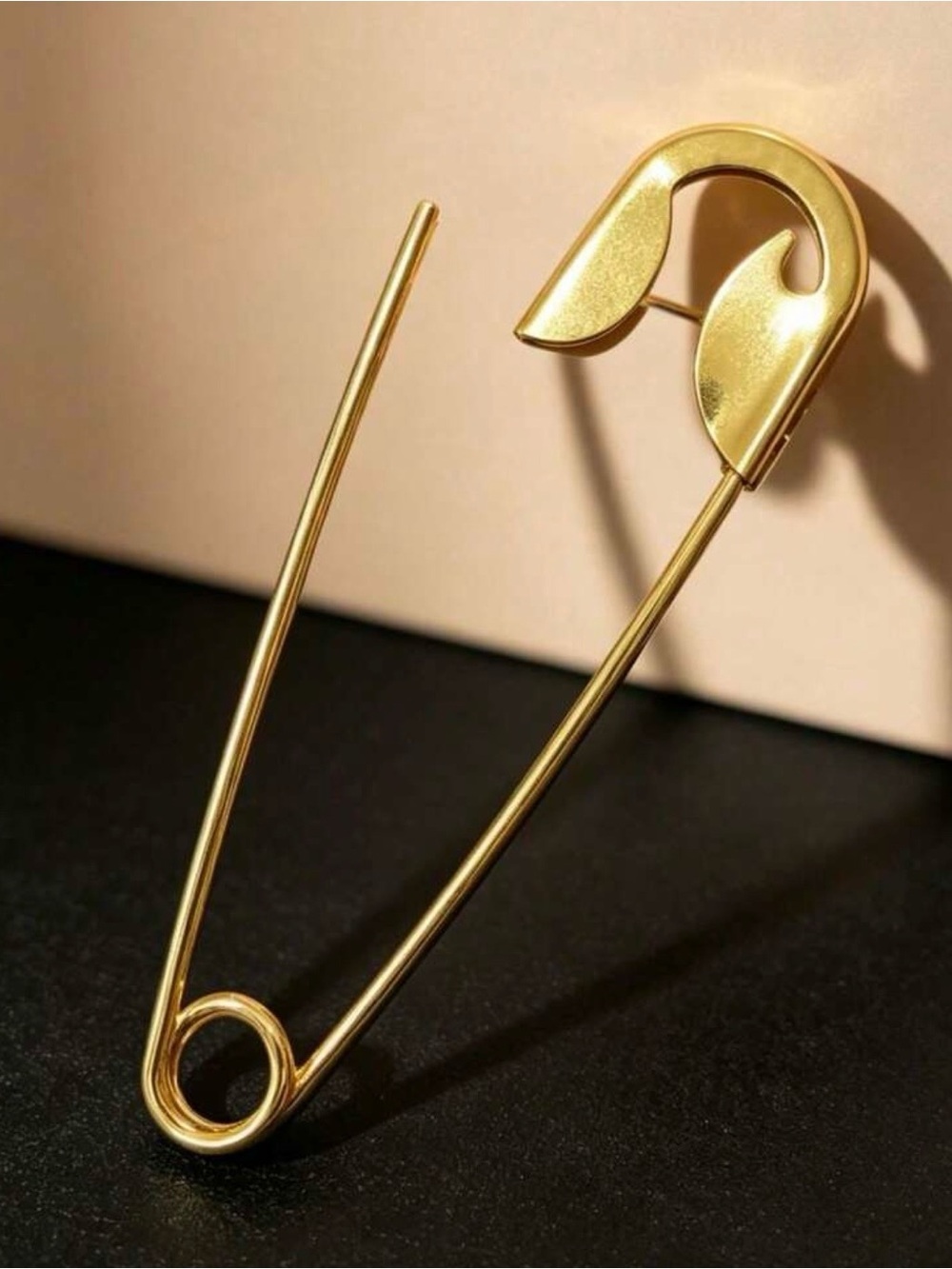 Chose 1 Large Fashion Safety Pin Hair Pin - Black, Silver,Red, Gold - Picture 3 of 7